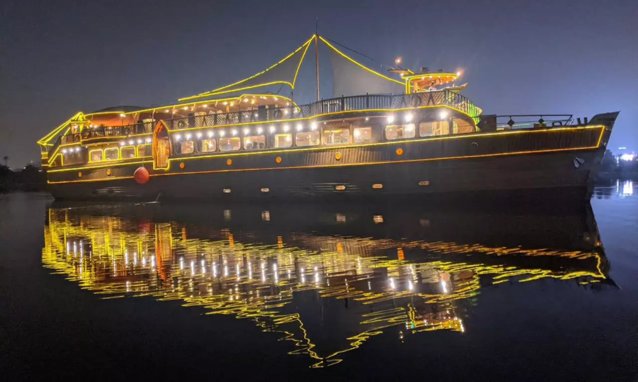 Rustar Premium Dhow Cruise Dinner for One, Two or Four People