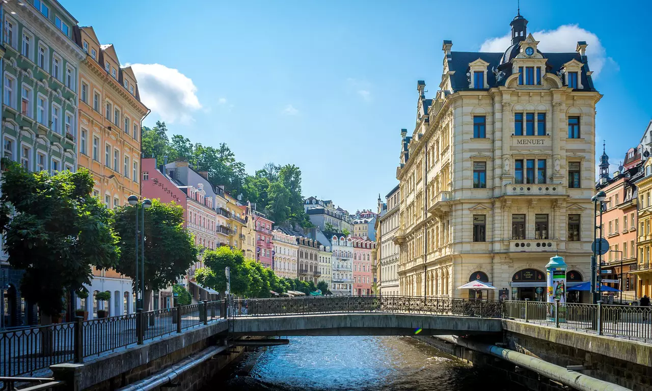 Karlsbad: Doppelzimmer inkl. Frühstück oder HP und Spa