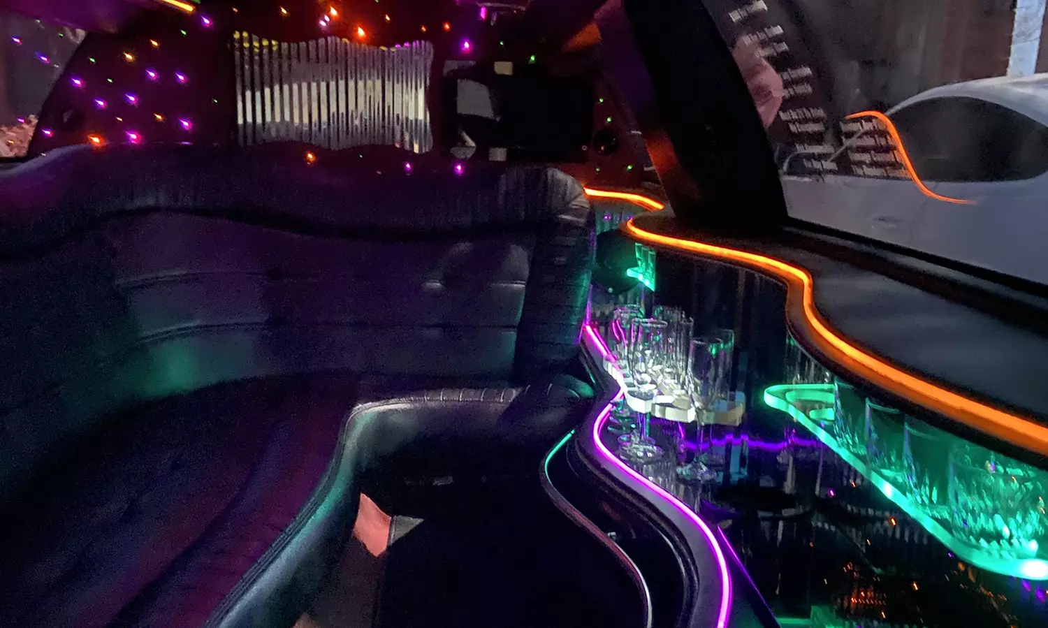 2-, 3-, 4-, 5-, or 6-Hour Limousine Rental or Point-to-Point Service from Oh Yeah Limo (Up to 35% Off) - Primary Image
