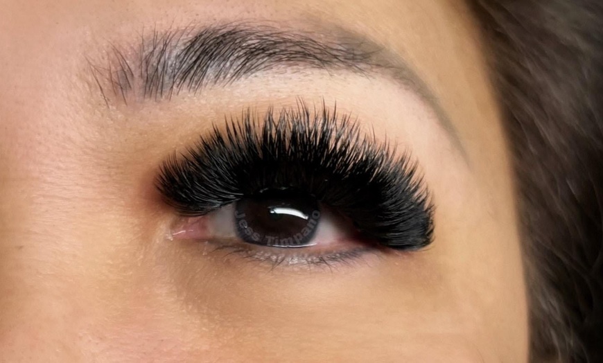 Image 4: Lash Extensions Service at Artistic Beauty SA