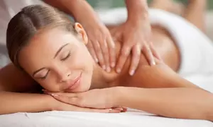 Une séance ou 2 de massage aux huiles du corps entier de 1h (jusqu'à 51% de remise)