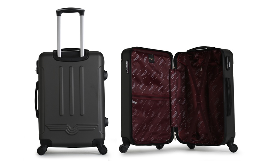 Image 7: Three American Travel Suitcases