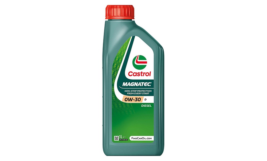 Image 2: Castrol Magnatec Car Engine Oil with Dual lock Technology