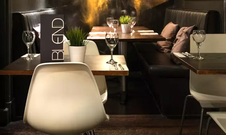 Share a 1kg or 2kg Tomahawk Steak Meal with Cocktails or Wine!