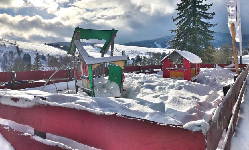 Image 7: Oberwiesenthal im Erzgebirge: 2 Nächte inkl. Halbpension und Wein