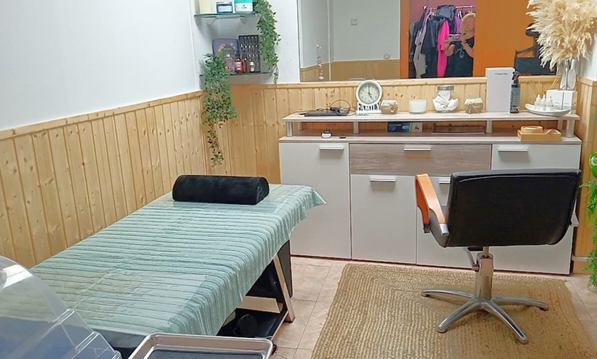 Image 5: Experiencia de head spa de 45 o 60 minutos con bebida de cortesía