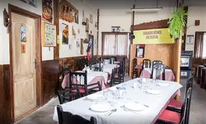 Disfruta de la cocina tradicional canaria con un menú para 2 o 4 personas en Guachinche Pa'Picar