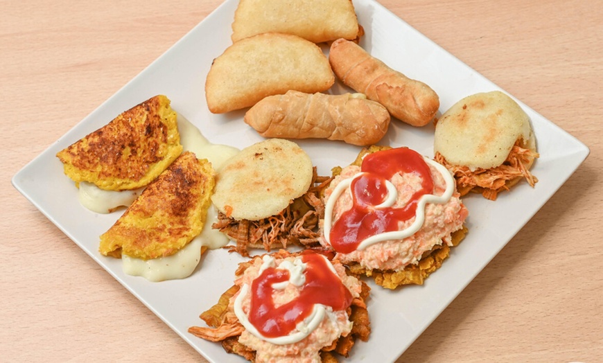 Image 1: Comida venezolana para 2 o 4 personas en Churún Merú