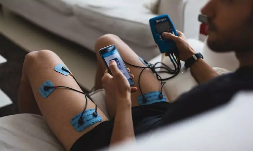 COMPEX FIT 3.0 Muscle Stimulator - Second Medium