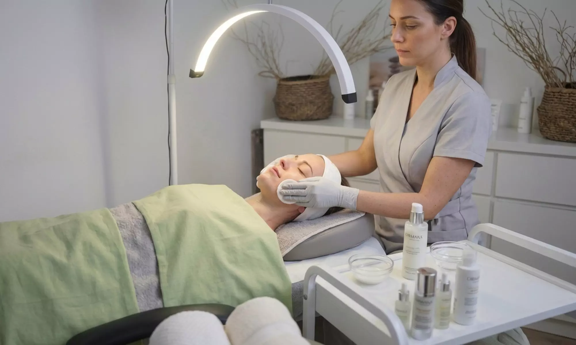 Limpieza facial y opción a tratamiento para acné o skin sensations
