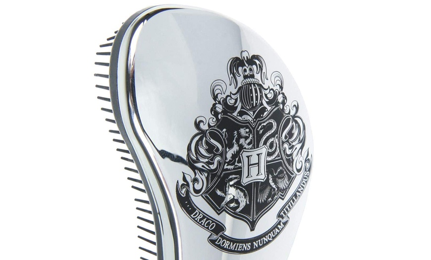 Image 3: Cerda Harry Potter Hair Brush