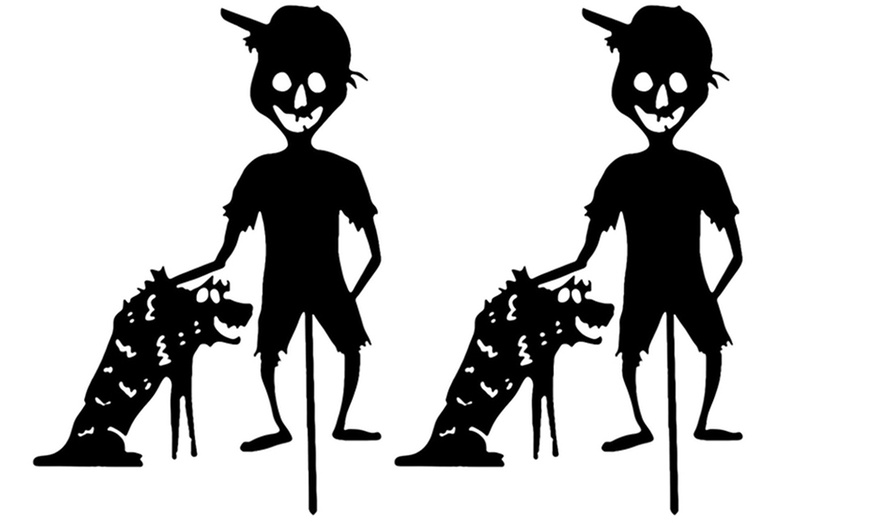 Image 16: Halloween Little Sinister Garden Pile Silhouette