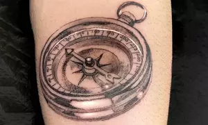 Wertgutschein über 50,100 od. 200 € anrechenbar auf Tattoo-Leistungen - für kreative Kunstwerke (bis 55% sparen)