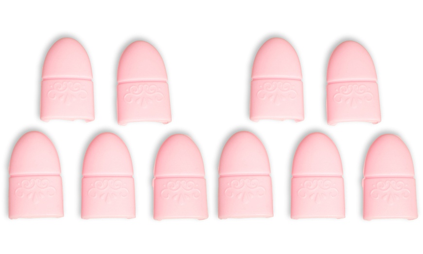 Image 3: Silicone Nail-Polish Removers