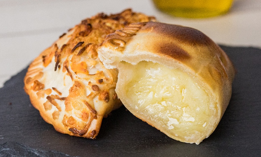 Image 4: Menú de empanadas argentinas con bebida para 1, 2 o 4 personas