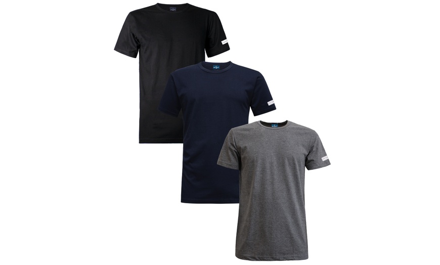 Image 10: Lot de 3 débardeurs ou T-shirts Navigare pour homme