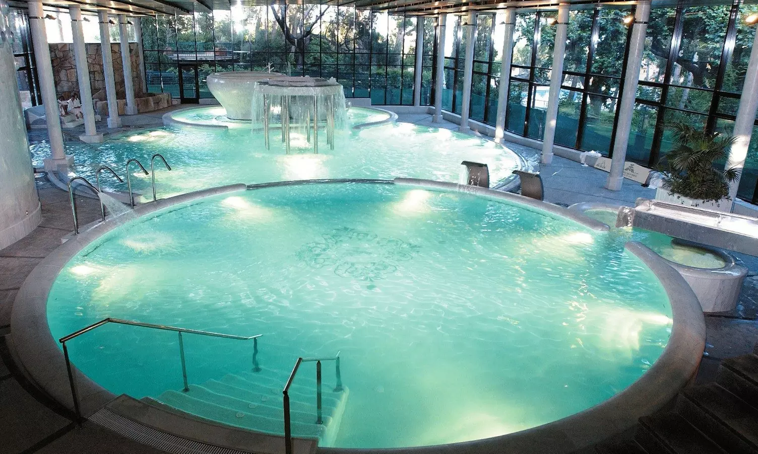 El relax os llama: circuito spa termal de 2 horas para 2 personas en un entorno de 4* con un 36% de descuento - Primary Image