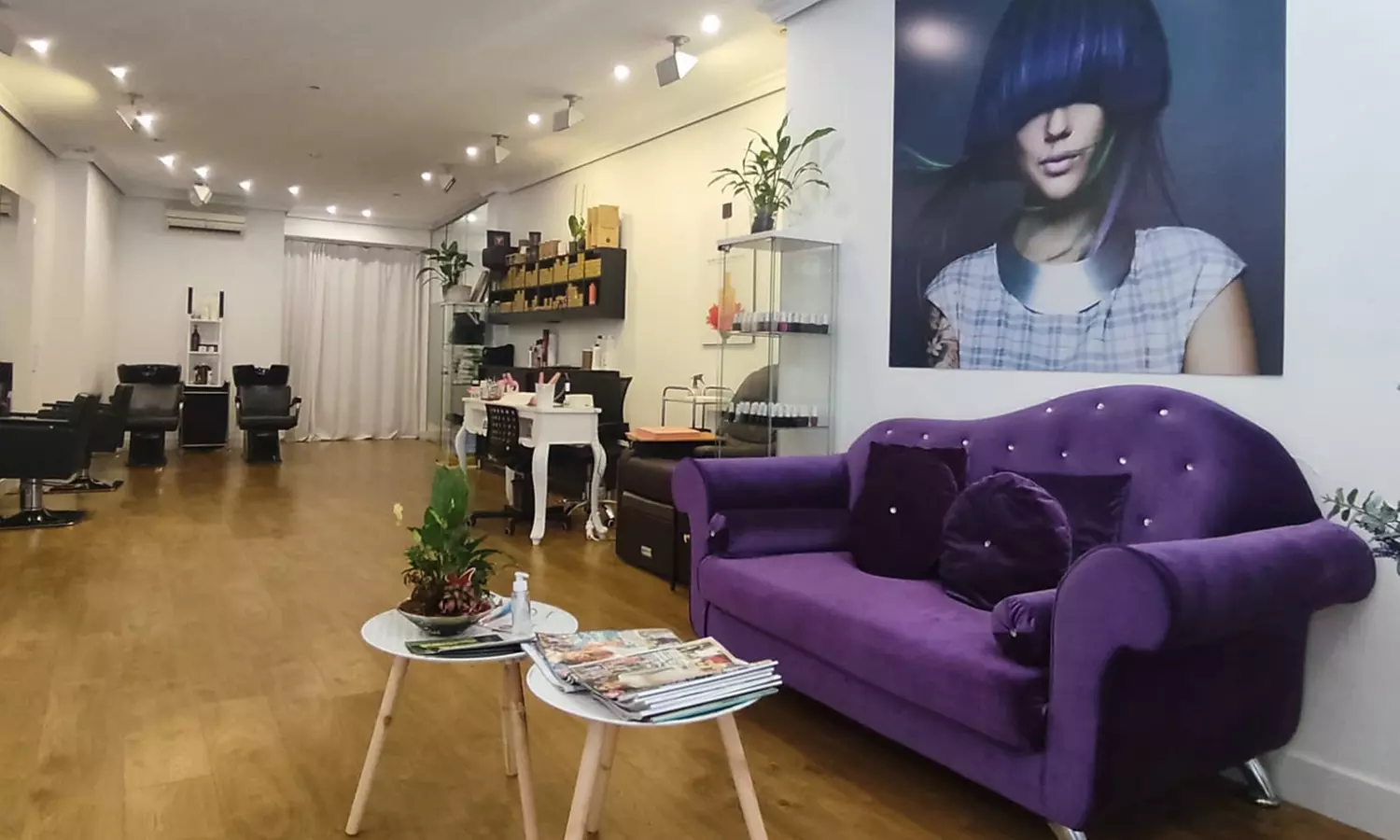 Sesión de peluquería con opción a baño de color, queratina y más