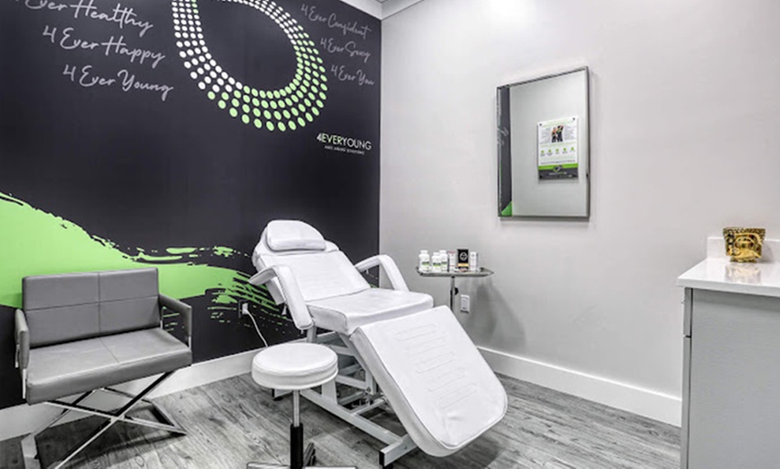 Image 3: Clinical Acne Facial or 4Ever Customized Facial at 4Ever Young