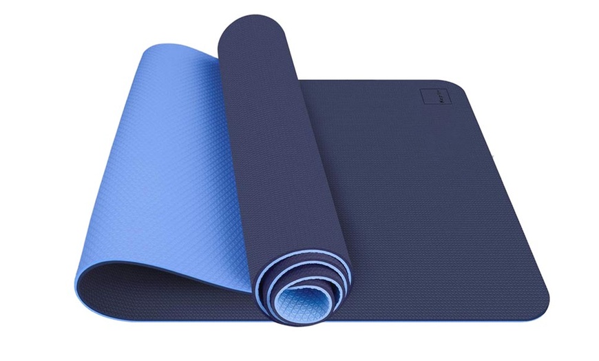 Image 2: Non-Slip Yoga Mat