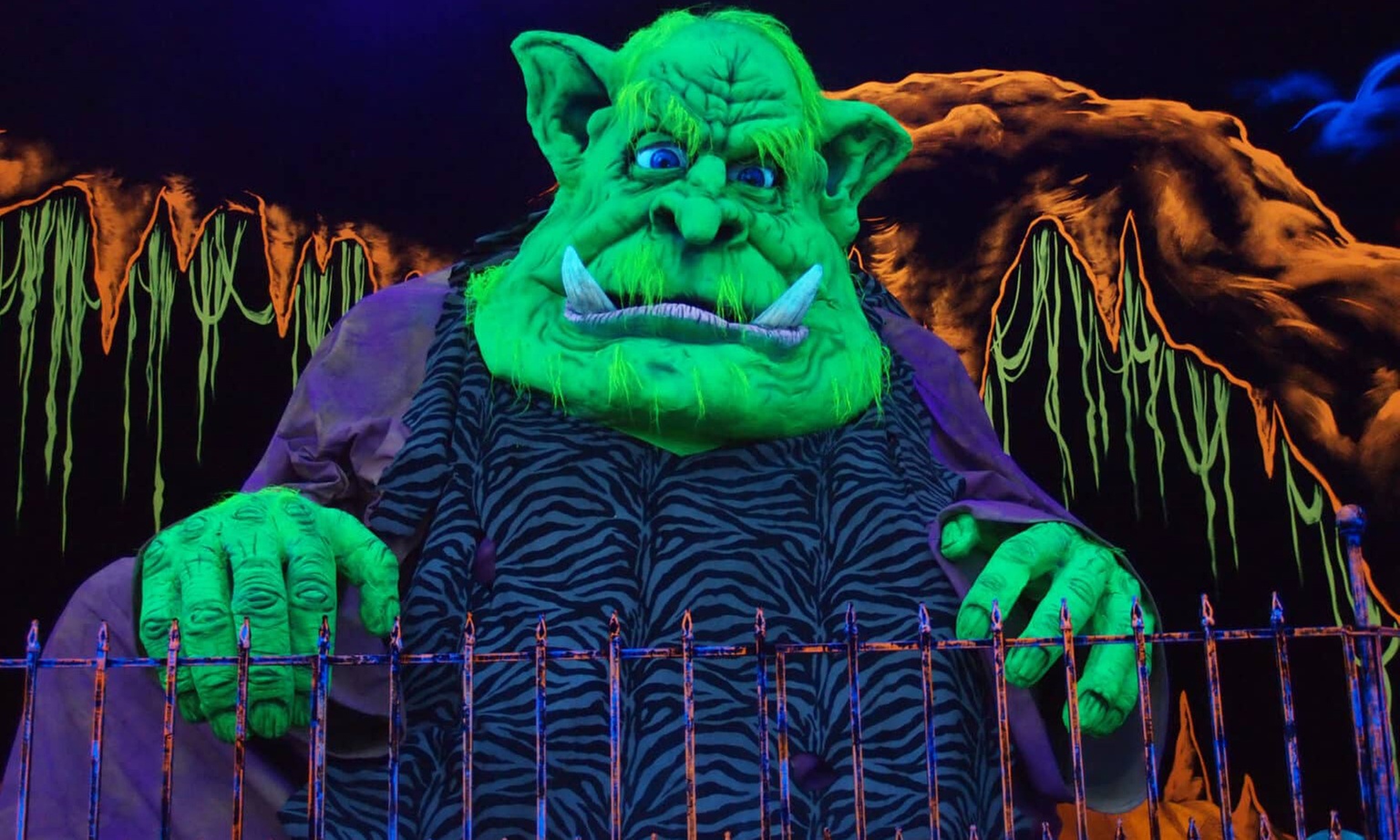 Glow-in-the-Dark Mini Golf & Arcade – at Monster Mini Golf Monroe NC