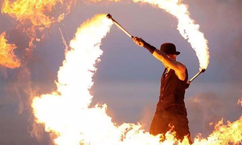 Self-Drive Desert Safari Tour with Live Entertainment, Dinner and More