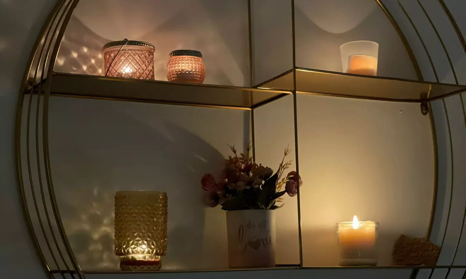 Traumwimpern: Wimpernverlängerung in der 1:1- oder Volumentechnik