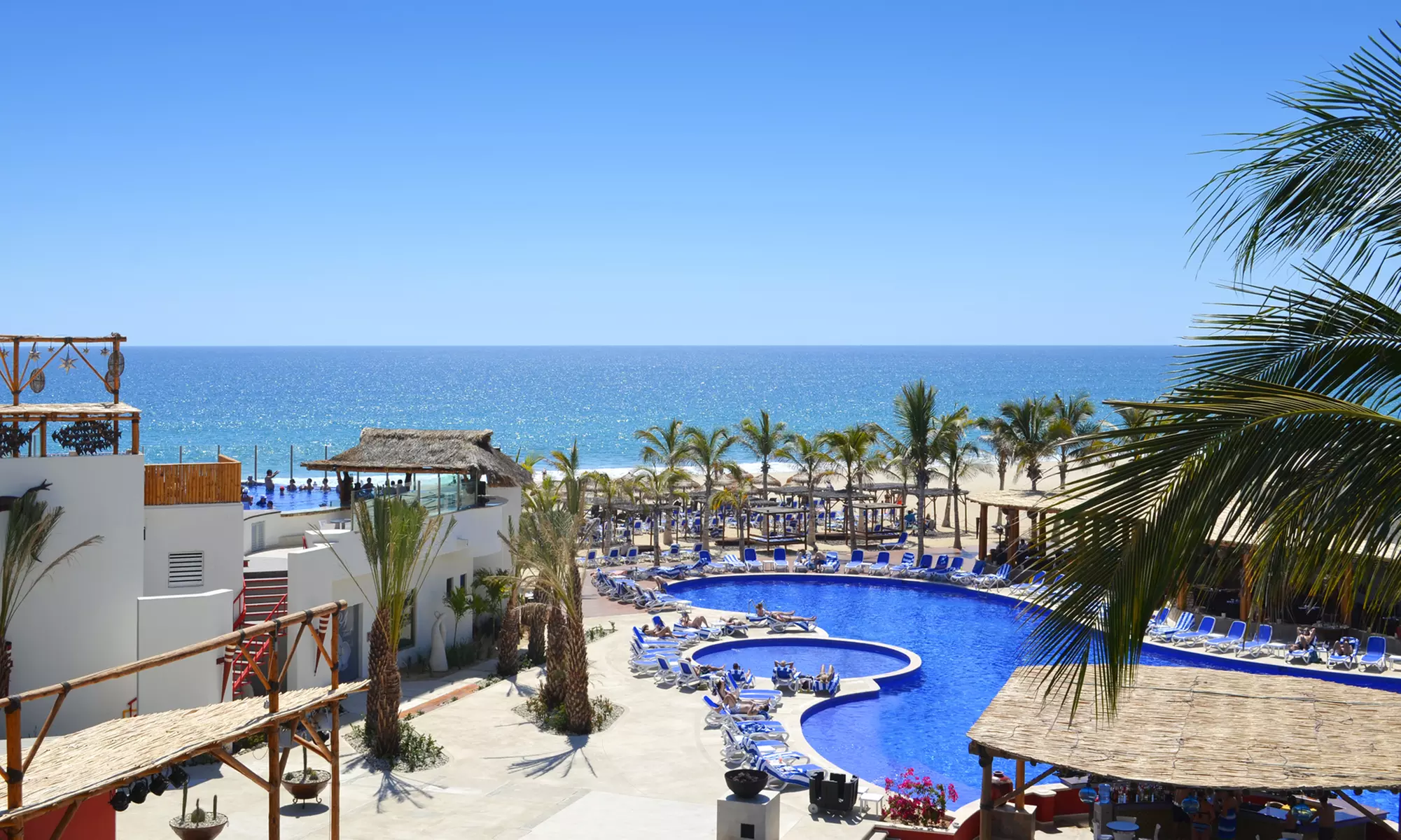 ✈ 3- or 5-Night All-Inclusive Grand Decameron Los Cabos with Air 