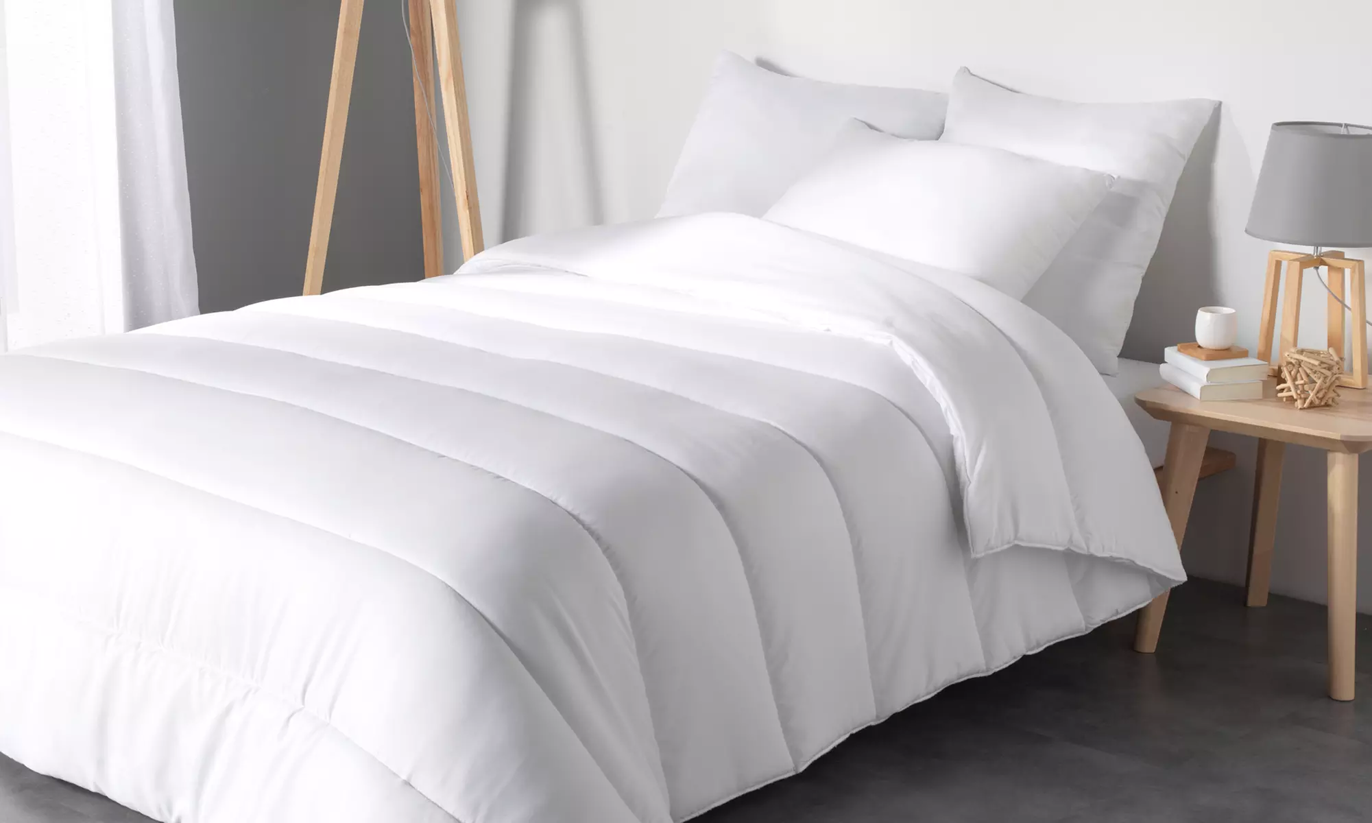 Couette 400 grammes, traitée anti-acariens avec oreiller en option - Primary Image