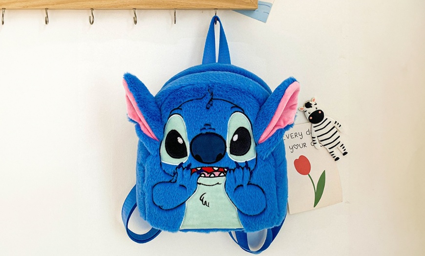 Image 1: Mochila para los más pequeños con diseño de Stitch