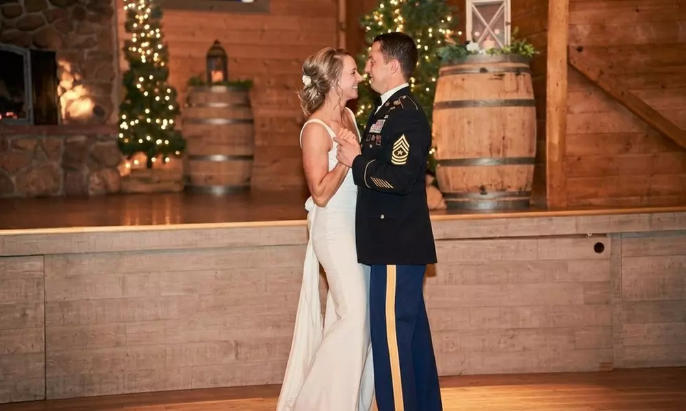 Capture Your Wedding or Engagement with an Online Photo Gallery