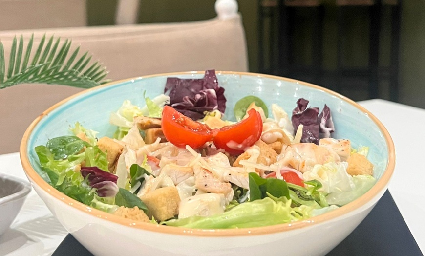 Image 1: Delicioso menú para 2 o 4 personas en Restaurante La Buena Taza