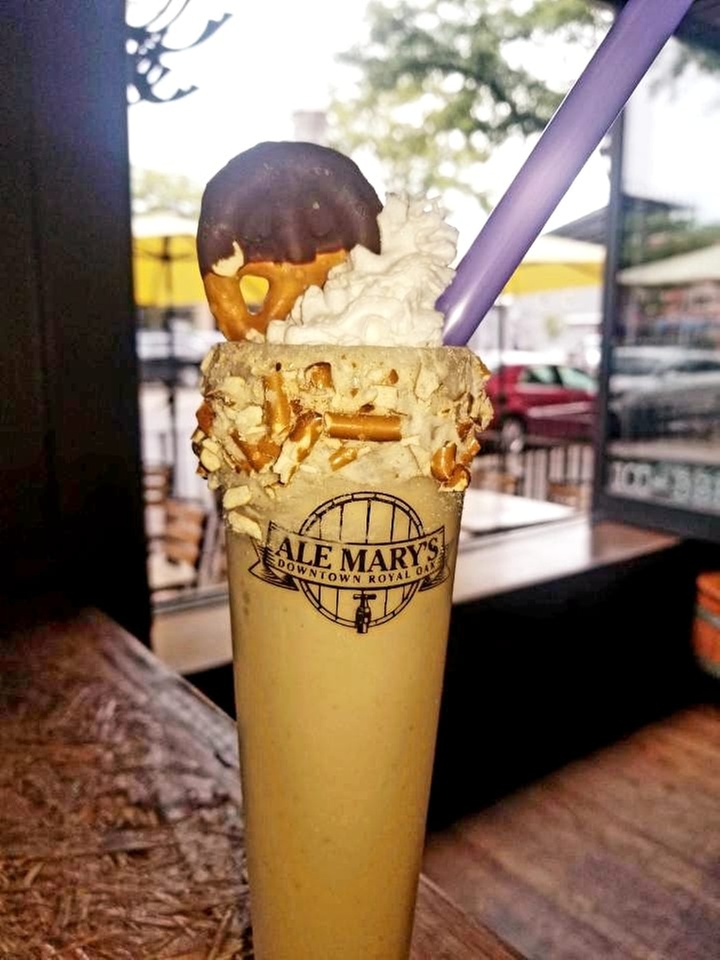 Enjoy Vegan Milkshakes in Chocolate-Strawberry & Berry Pleasure