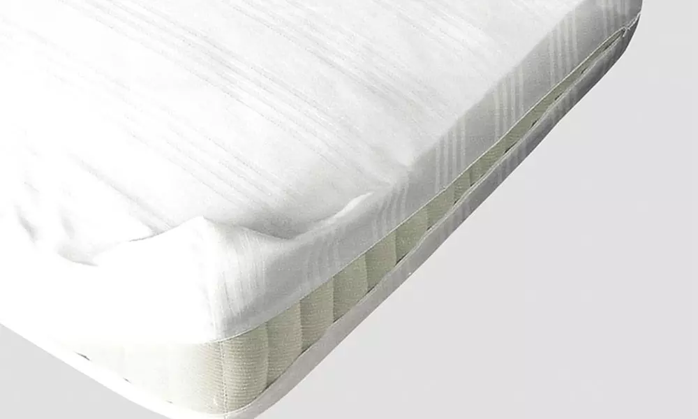 Coprimaterasso e Coppia Federe Con Elastico o Zip Vari Modelli