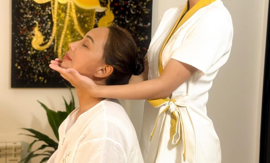 Image 2: Massage thaï, huiles, gommage : un moment de pure déconnexion au choix