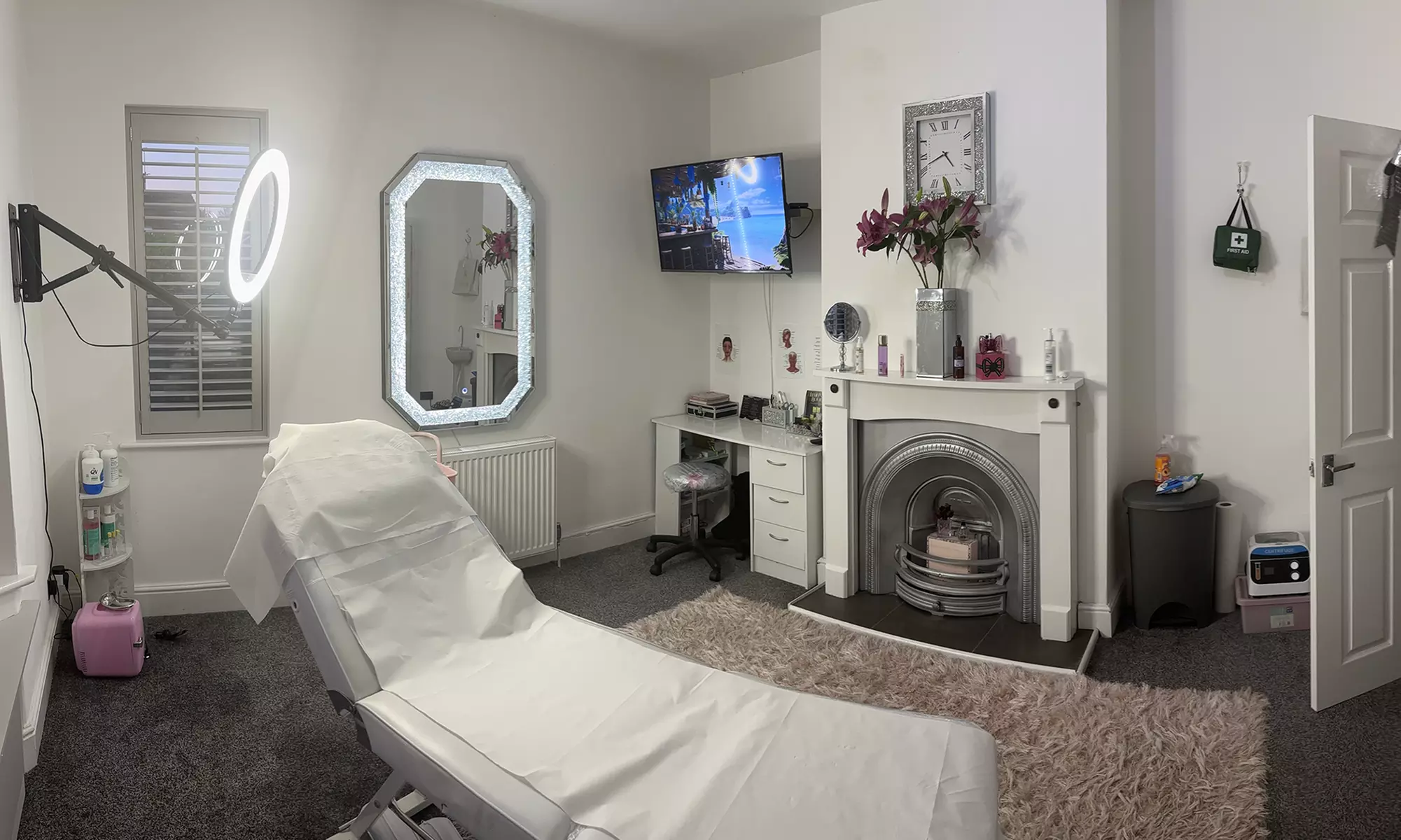 Up to 56% Off on Fat / Cellulite Reduction - Non-Branded at Permanent Aesthetics Studio