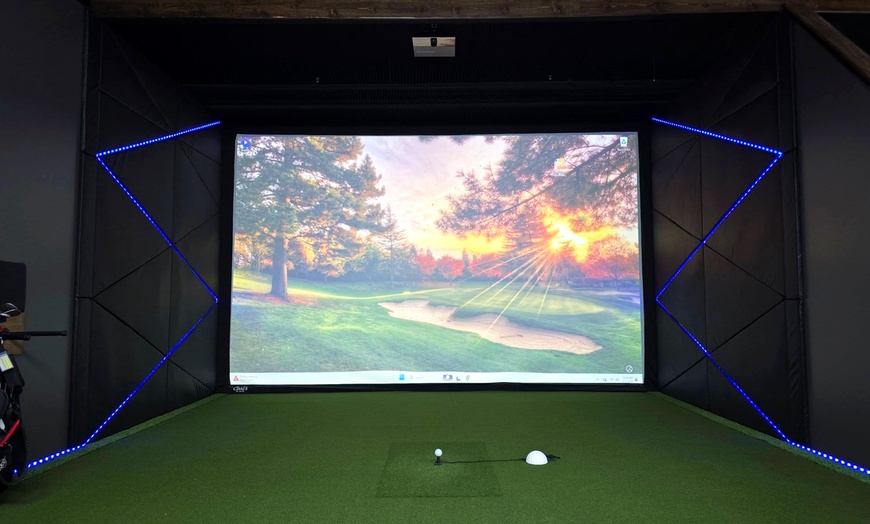 Image 4: Immersive Virtual Golf Simulator Session for Up to 6 People
