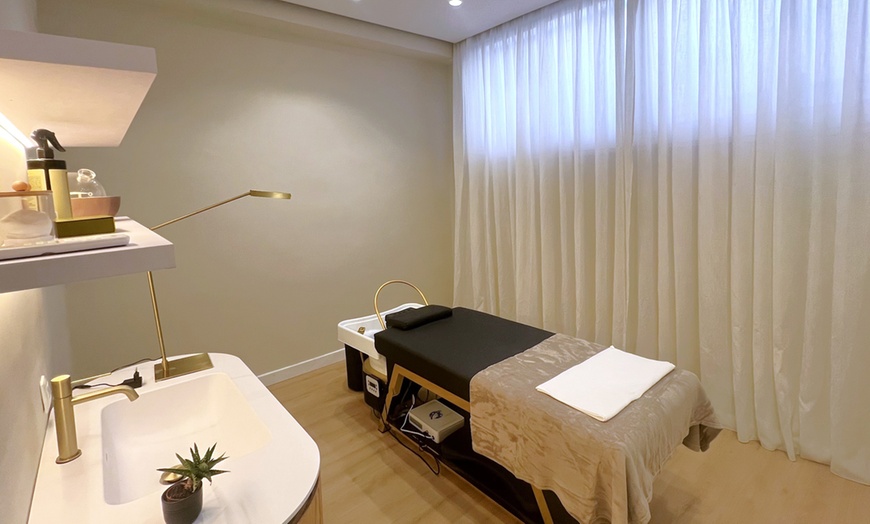 Image 9: Spa capilar de 45 o 60 minutos con bebida caliente para 1 persona