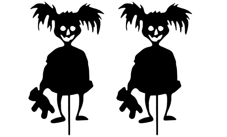 Image 7: Halloween Little Sinister Garden Pile Silhouette