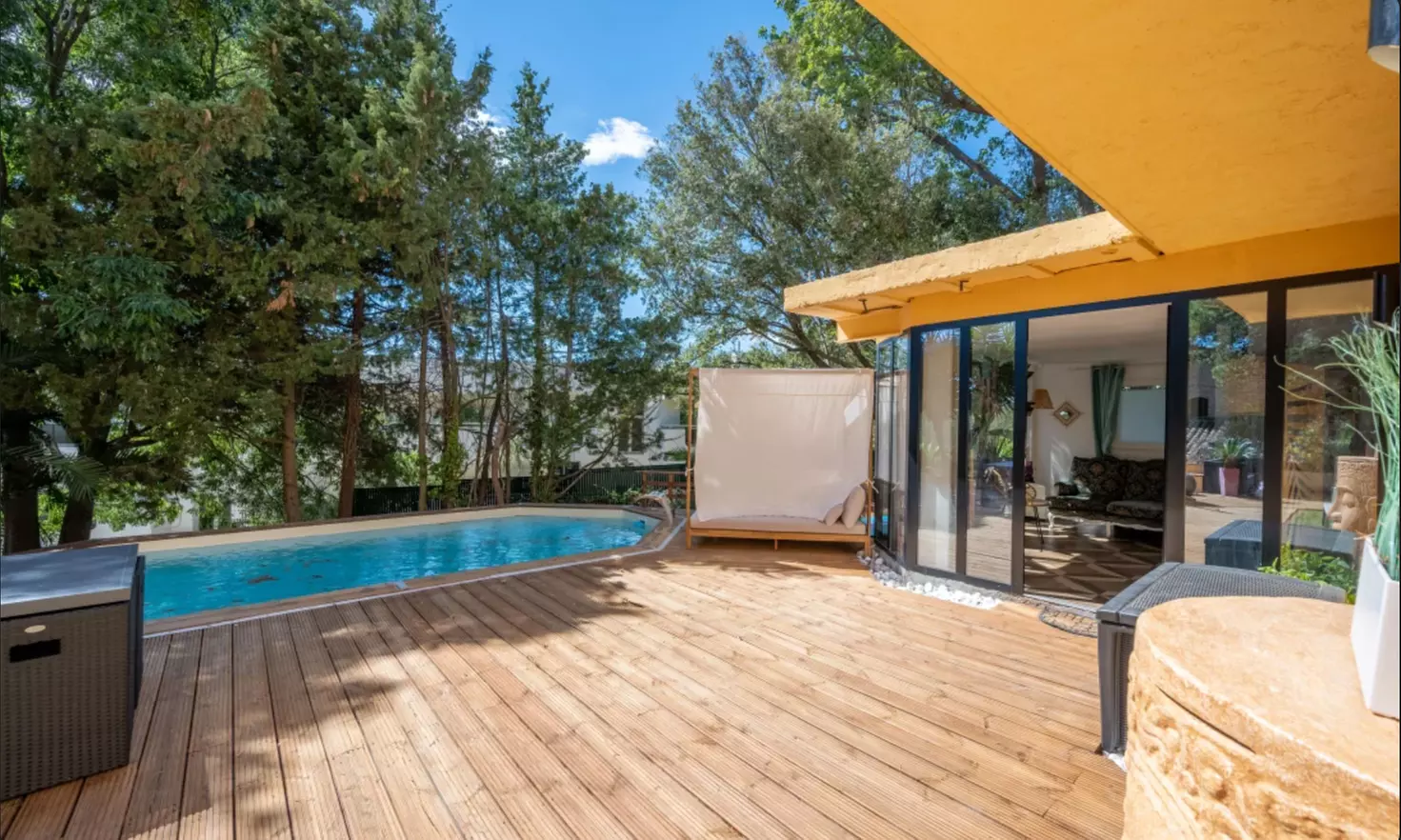 Massage facial japonais Kobido ou soin tenseur coréen premium