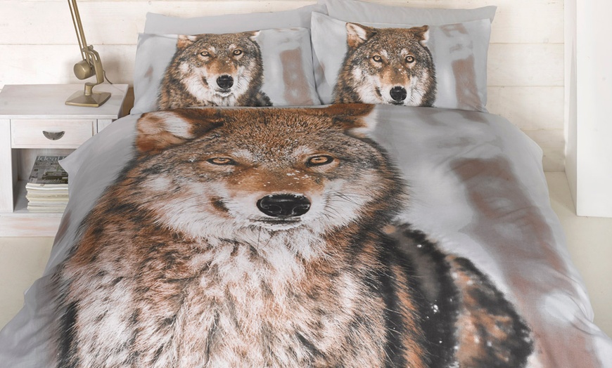 Image 3: Animal-Themed Duvet Cover Set