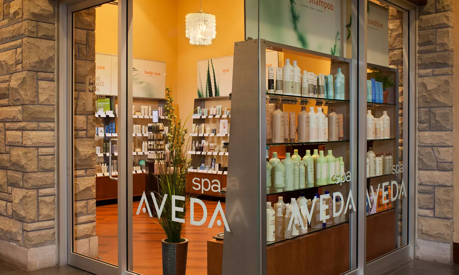C$89 for a Facial or Massage Package at Five Lakes Spa AVEDA at DoubleTree Fallsview (C$134.75 Value) - Second Medium