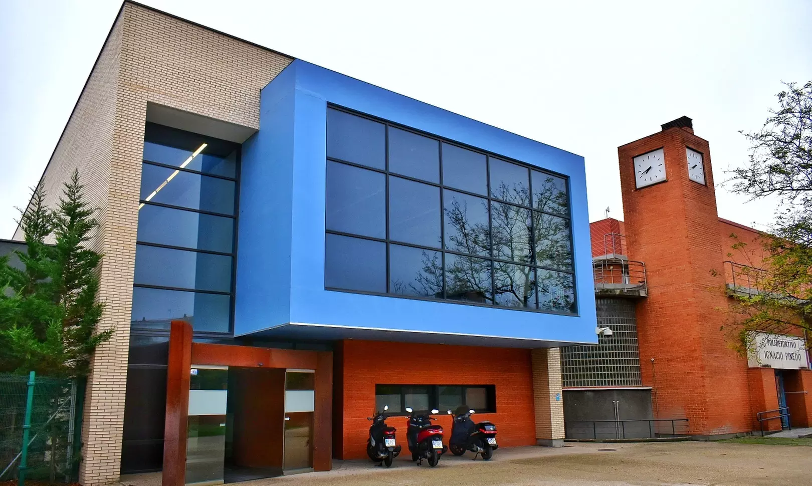 Masaje a elegir con opción a masaje craneo-cervical o podal