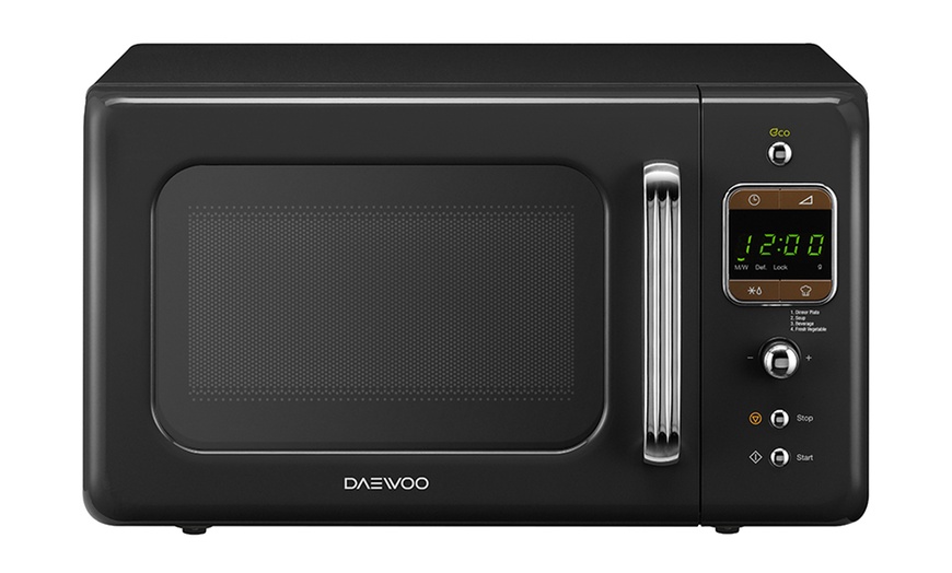 Image 3: Daewoo Retro Effect Microwave