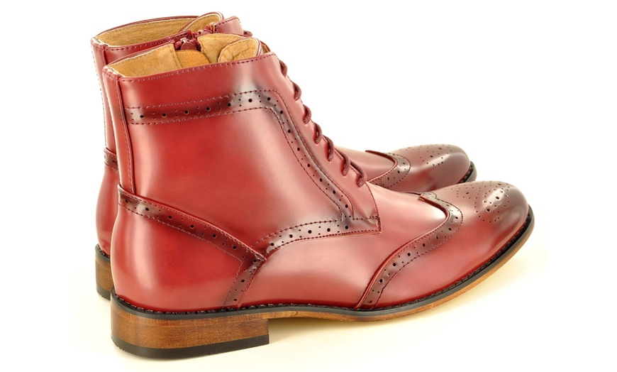 Image 19: Men's Round Toe Brogue Boots