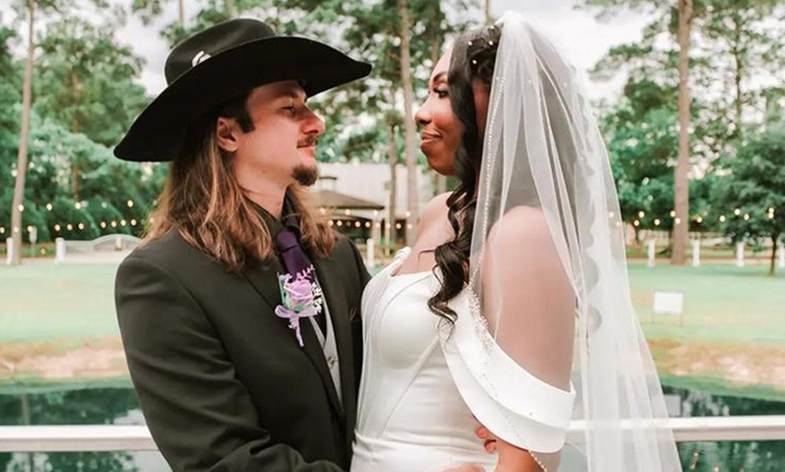 Image 4: Up to 84% Off on 1-3 Hour Couples or Wedding Photo Sessions 