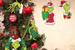 Ensemble de 24 décorations de Noël Inspirées du Grinch en bois coloré - Image 2