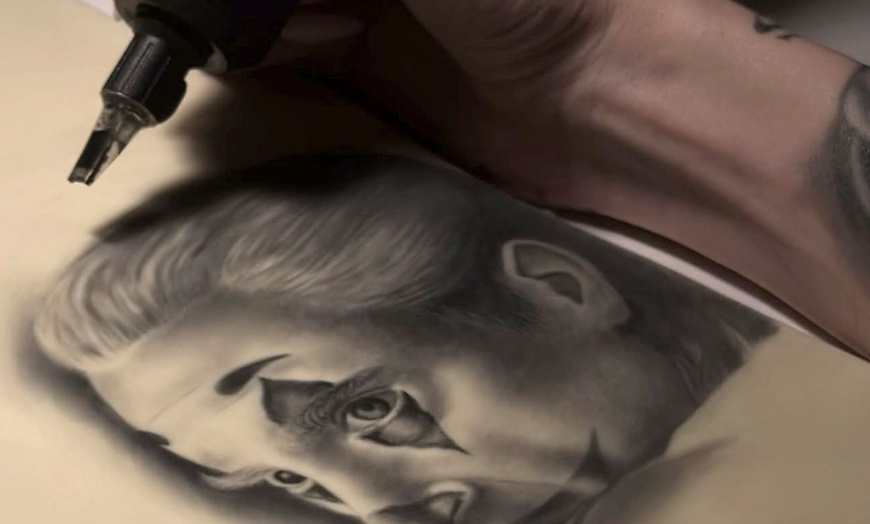 Image 2: Bis zu 60% Rabatt auf den Tätowierung bei Kat B Ink