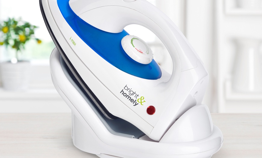 Image 6: Cordless Steam Iron