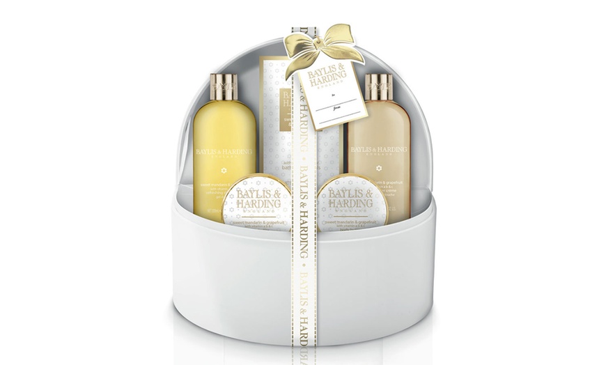 Image 4: Baylis and Harding Gift Sets